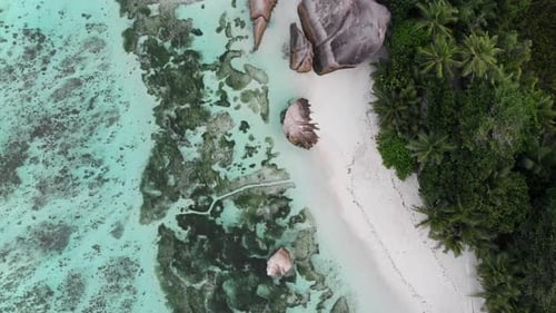 Aerial view of Anse Source d’Argent, La Digue, Seychelles.