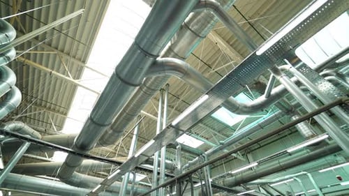 Projekt der Rohrbelüftungsanlage im holzverarbeitenden Betrieb. Moderne Dielenherstellung