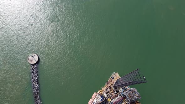 Overhead reveal North sea Oil rig platform at Great Yarmouth ,Norfolk ...