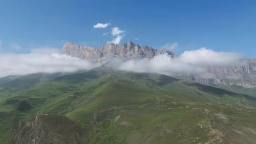 Landschaften der kaukasischen Berge