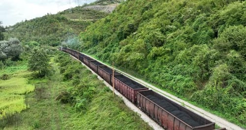 Eisenbahnfracht-Zugwagenfahrten auf Eisenbahn