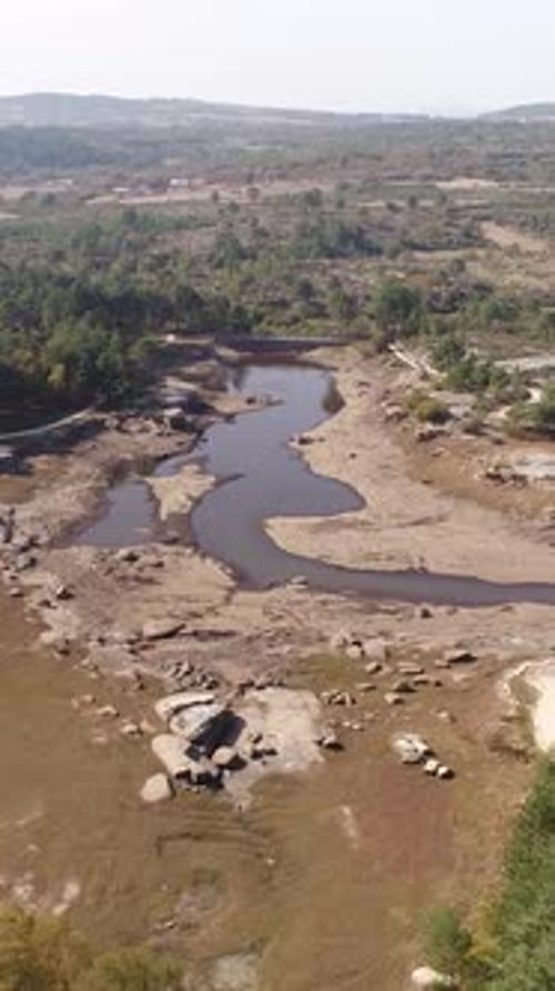 Vertical Video of Dry Water Flowing