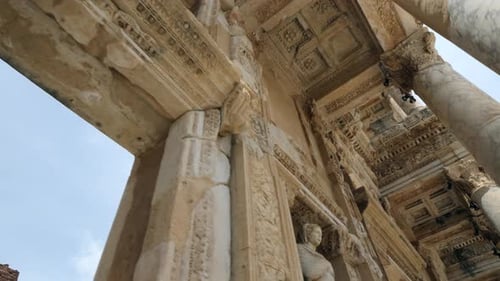 Ancienne ville d'Éphèse, bibliothèque de Celsus et théâtre antique