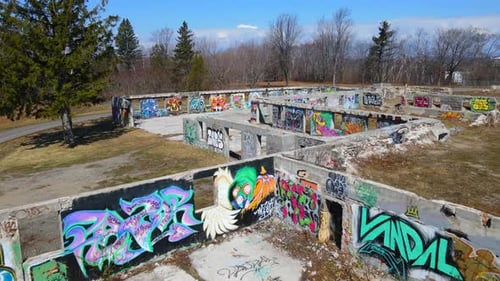 Antiga ruína de grafite