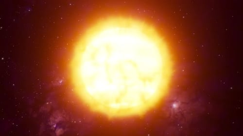 Le soleil brille de mille feux dans une nébuleuse lointaine