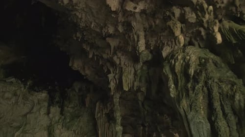 Geologische und speläologische Untersuchungen im Inneren der Höhle