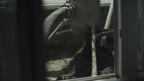 Semidry Mortar for Finishing the Floor