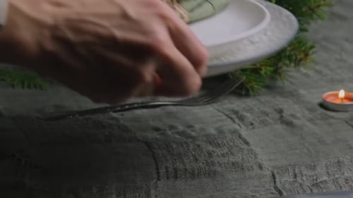 Festive Holiday Dinner Plate Setting Decoration