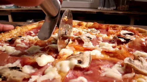 Making Pizza