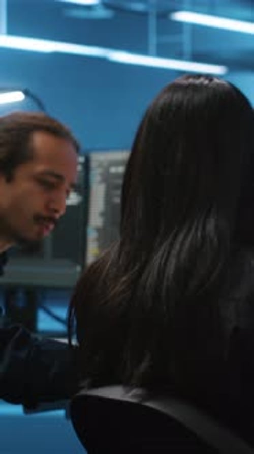 Team Programming Collaboration in a Modern Office