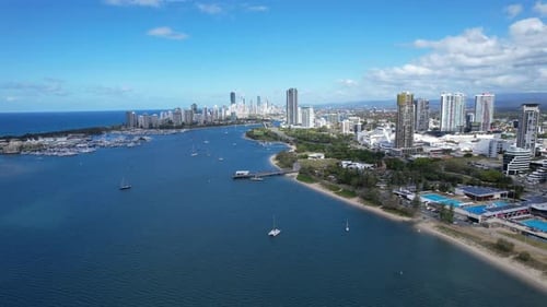 Gold Coast Aquatic Centre Public Swimming Pool Complex In Southport Broadwater Parklands, Gold Coast