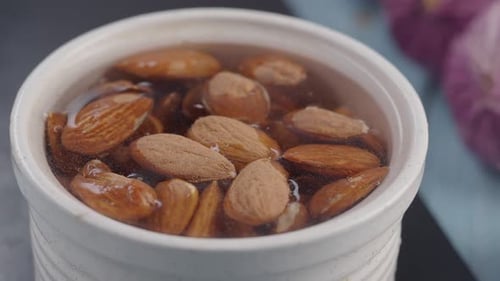 Soak Almonds in Water for Better Nutrition