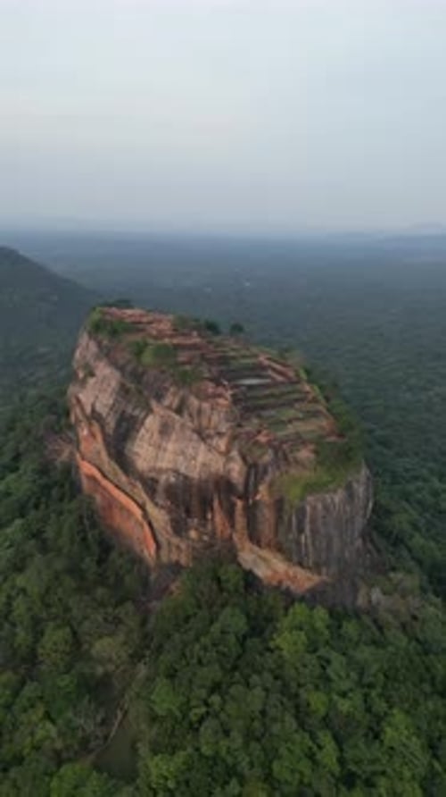 Vue aérienne de la forteresse de Sigiriya Lion Rock