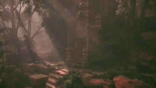 Des ruines anciennes entourées d'arbres et une douce lumière du soleil filtrant à travers la brume