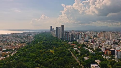 Paisagem urbana de Santo Domingo, República Dominicana. Aéreo dianteiro