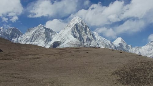 Everest Base Camp Trek to Nepal EBC 5364 meters