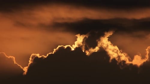 Wolken bei Sonnenuntergang