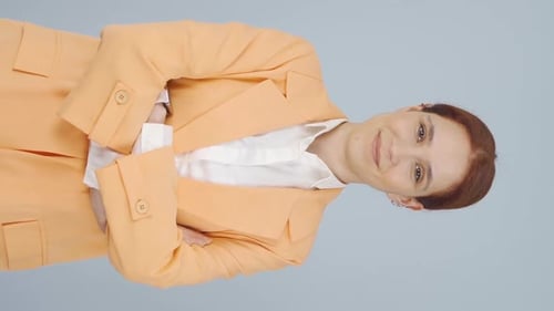 Vertical video of Strong and successful business woman.