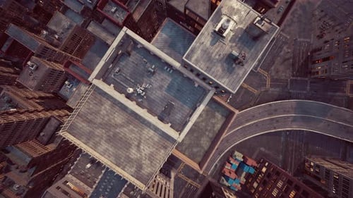 Vista aérea de la ciudad con encrucijadas y edificios