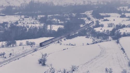 Trainiere bei verschneitem Wetter