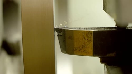 Metal lathe, cutting tool material