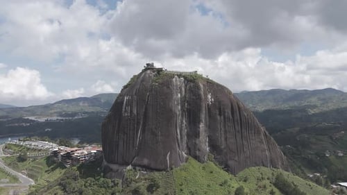 El Peñón de Guatapé