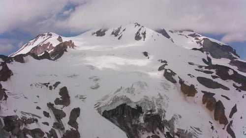 Glacier Peak, Washington Circa-2019. Aerial Shot Of Glacier Peak. Shot From Helicopter With Cinef...