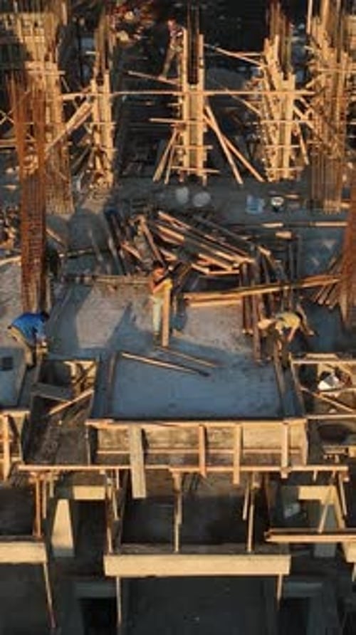 Construcción vertical de vídeo de viviendas en la costa mediterránea