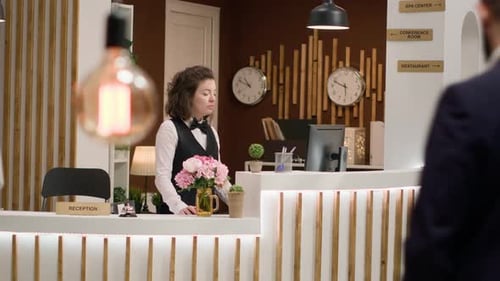 Concierge Presenting Hotel Services