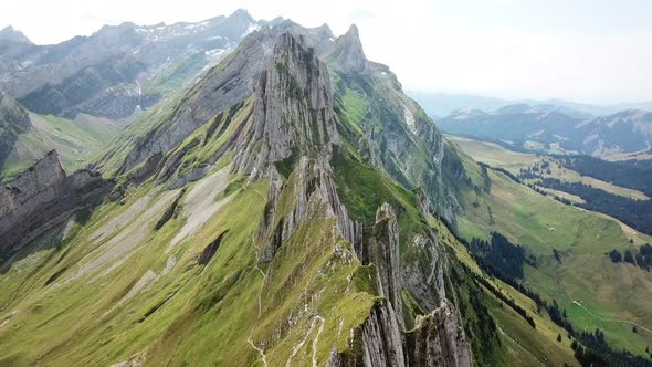 Schafler ridge hiking trail offering stunning views of swiss alps ...