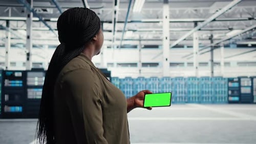 Data Center Software Developer Upgrades Server Infrastructure Using Green Screen Tablet