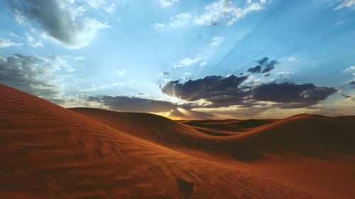 En la tranquila extensión, el desierto pinta un panorama impresionante