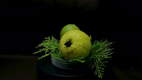 Guava green fruit 4K
