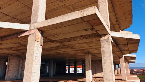 Plantas del edificio de varios pisos construido.