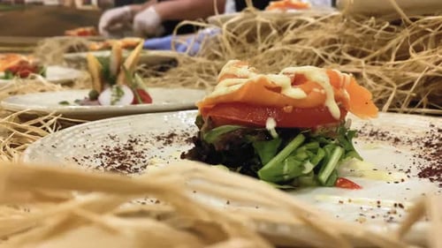 Fresh Salad with Salmon and Creamy Sauce