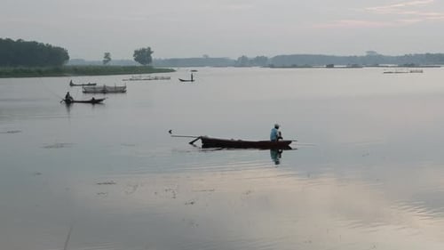 Fischer auf der Suche nach Fischen