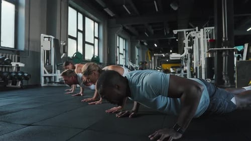 Professional Athletes Do Pushups to Strengthen Upper Body