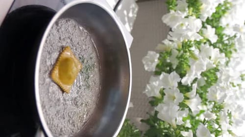 Vertical Shot Pot with Ravioli
