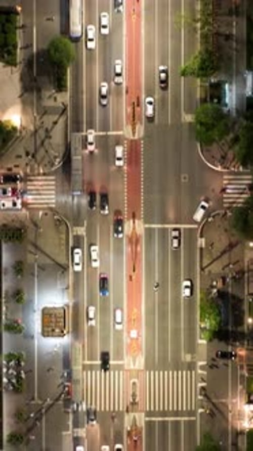 Vista superior da Avenida Paulista no centro de São Paulo, Brasil. Escritório de negócios