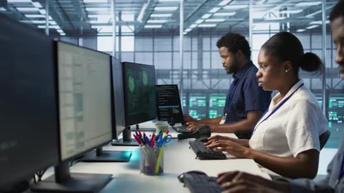 IT Staff Members Seeing Critical Error Popup on PC Screen in Data Center