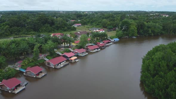 Floating houses in Rompin Pahang Malaysia. River tourism near south ...