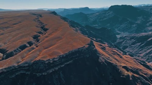 Impresionante vista aérea de la región de Khunzakh de Daguestán