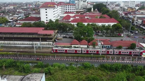 Drone aérien du paysage de circulation de la ville de Yogyakarta, Indonésie.
