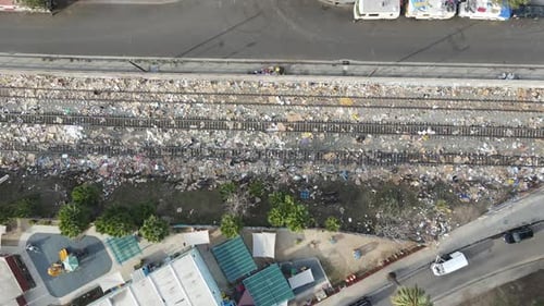 Trash Covered streets in Los Angeles
