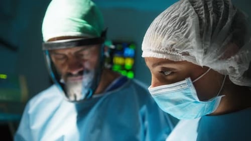 Ärztliche Studien Krankenakte im Operationssaal