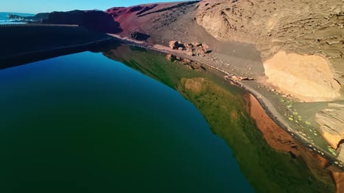 Vue aérienne de Charco De Los Clicos et Los Hervideros Lanzarote