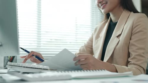 businesspeople working and brainstorming in office