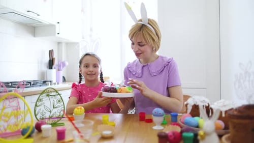 Ostereier verzieren, Spaß für die ganze Familie