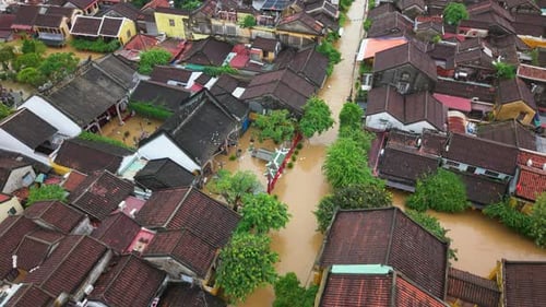 The deepest flood in history in Hoi An, Da Nang 2025