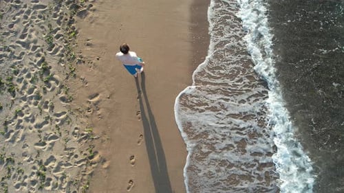 Playa peatonal y huella